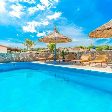 Camp Mateo With Pool-3